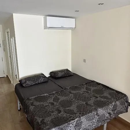 Apartment Monserrate F *